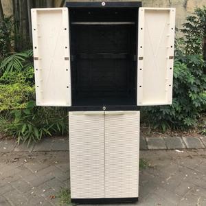 Mizu Lemari Mini 04 Gantung Kaca Kunci